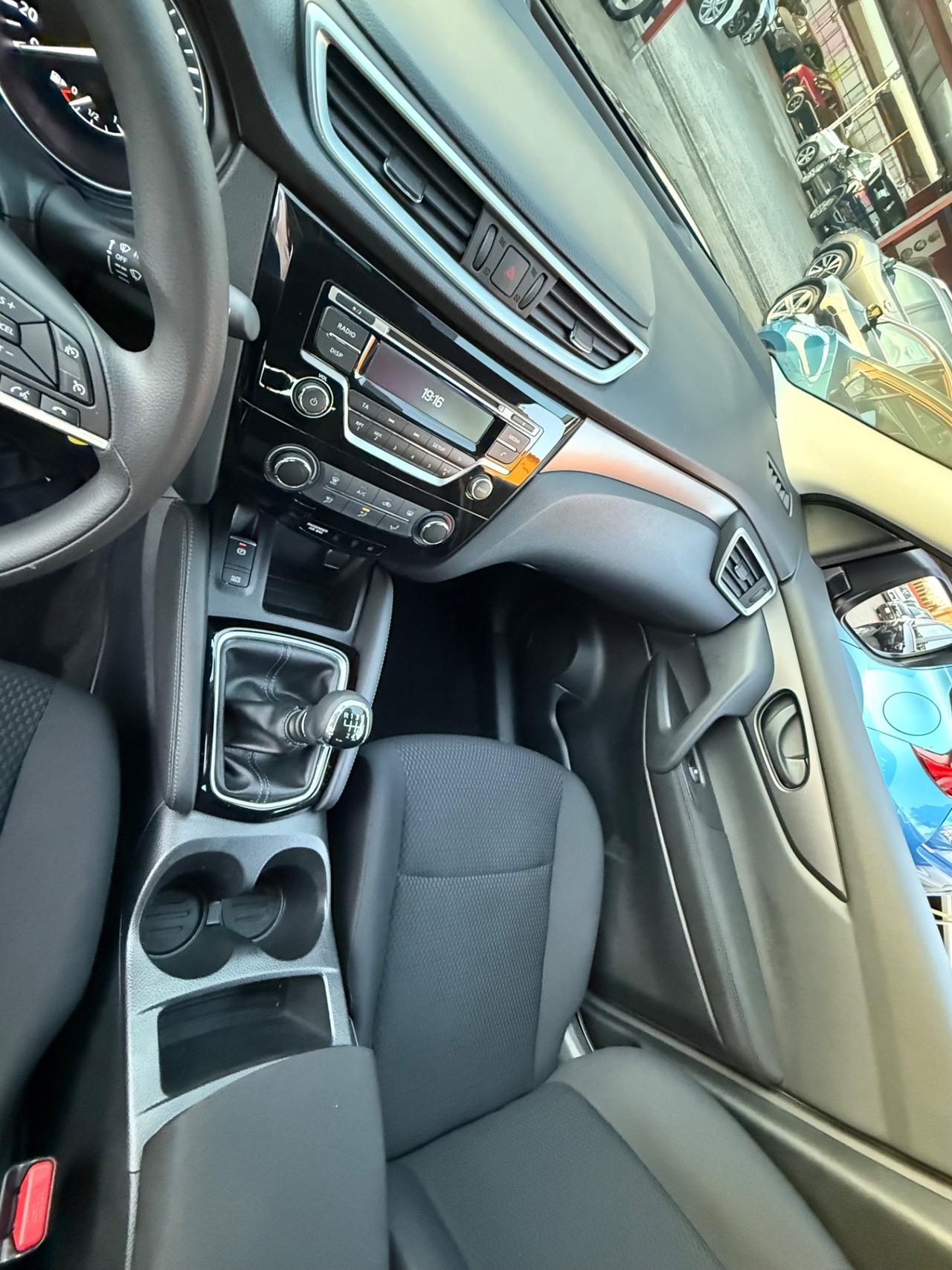 Qashqai 1.2 DIG-T -( 45 mila km ) -unirlo-rate-garanzia