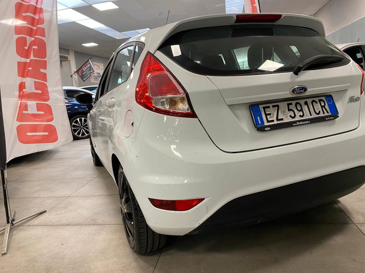 Ford Fiesta 1.2 60CV gpl 5 porte ok neopatentati