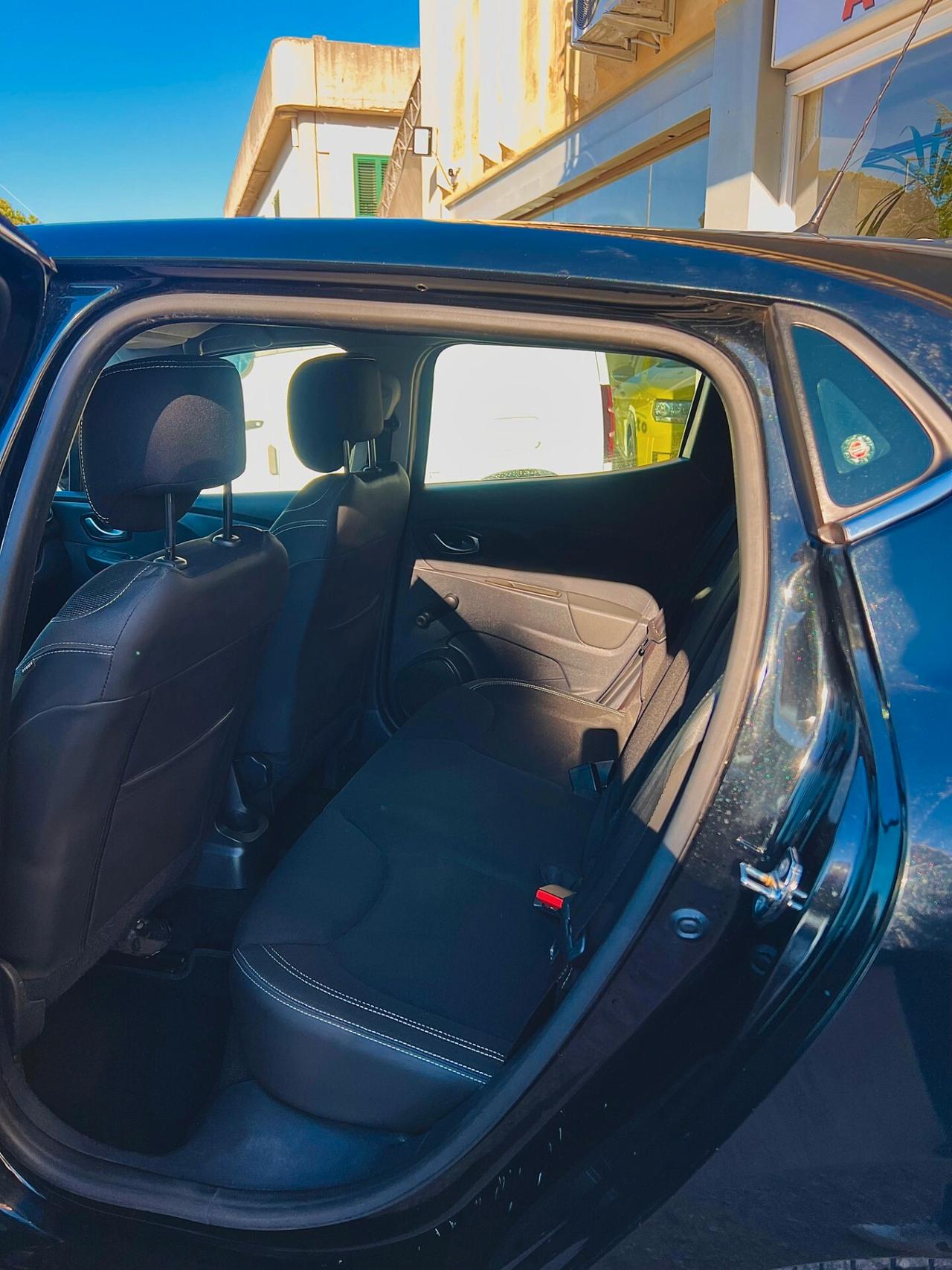 Renault Clio TCe 12V 90CV Start&Stop 5 porte Energy Intens