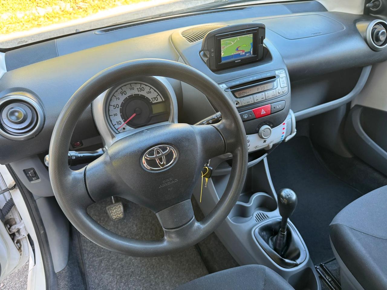 Toyota Aygo 1.0 12V VVT-i 3 porte Now Connect GARANZIA 1 ANNO