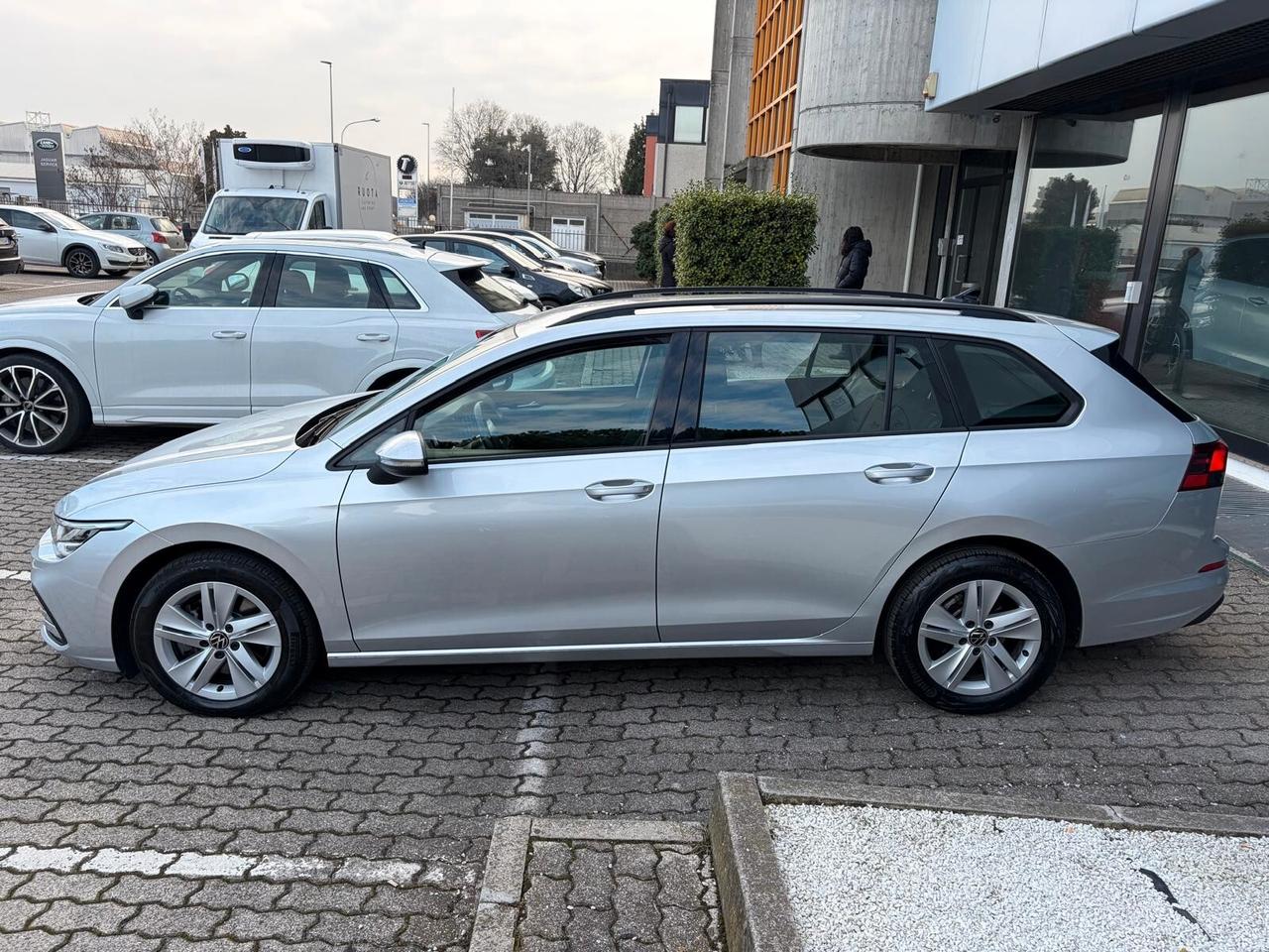 Volkswagen Golf Variant 2.0 tdi 115cv dsg PER NEOPATENTATI