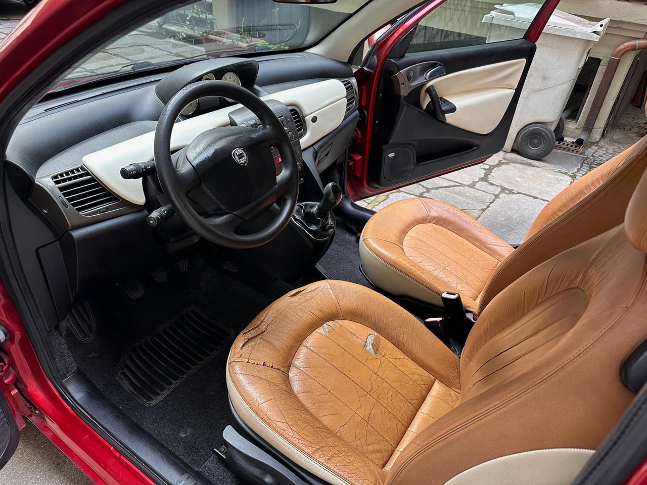 Lancia Ypsilon 1.3 Multijet PELLE - Bose