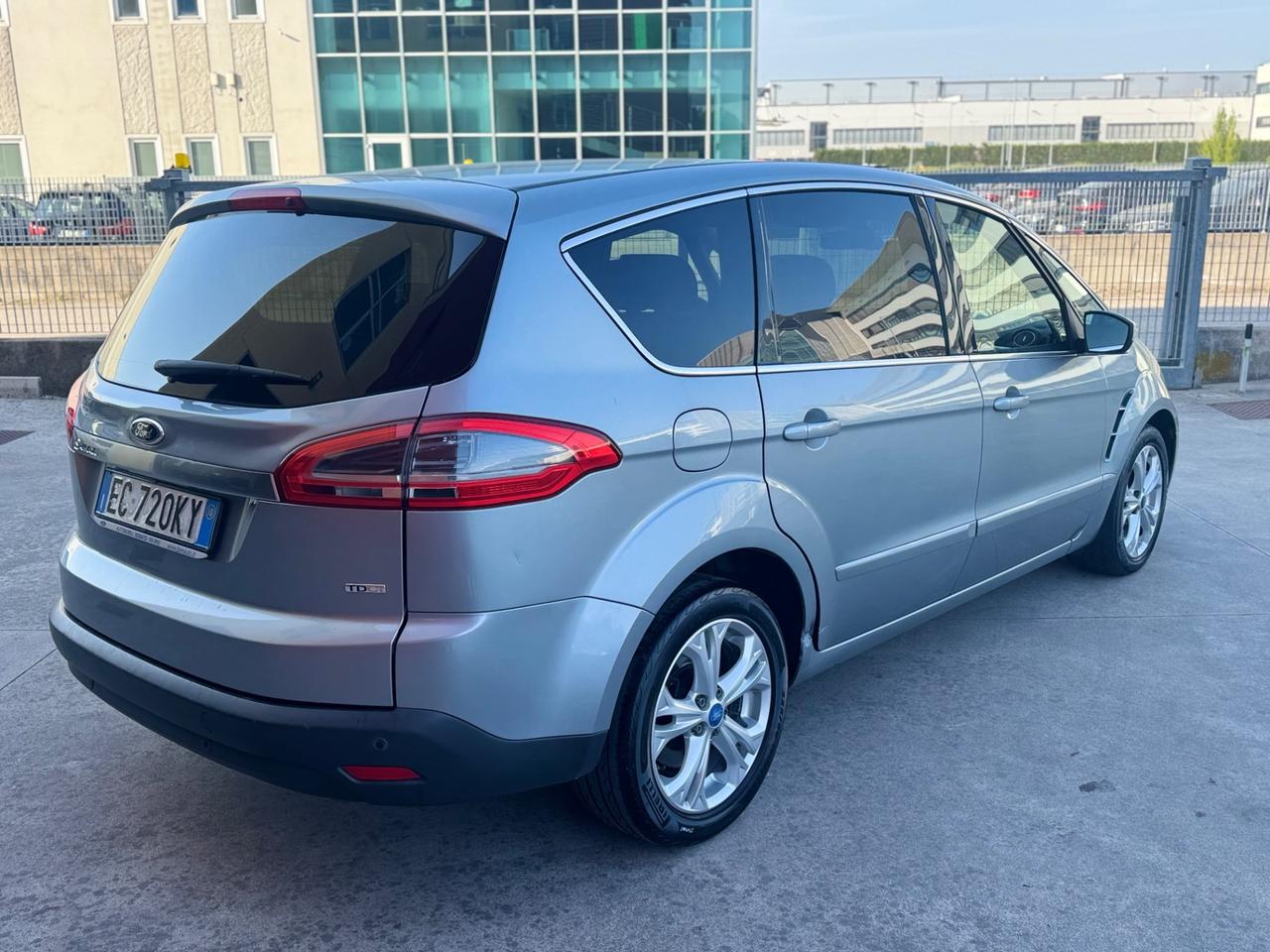 Ford S-Max 2.0 TDCi 163CV Powershift Tit. DPF