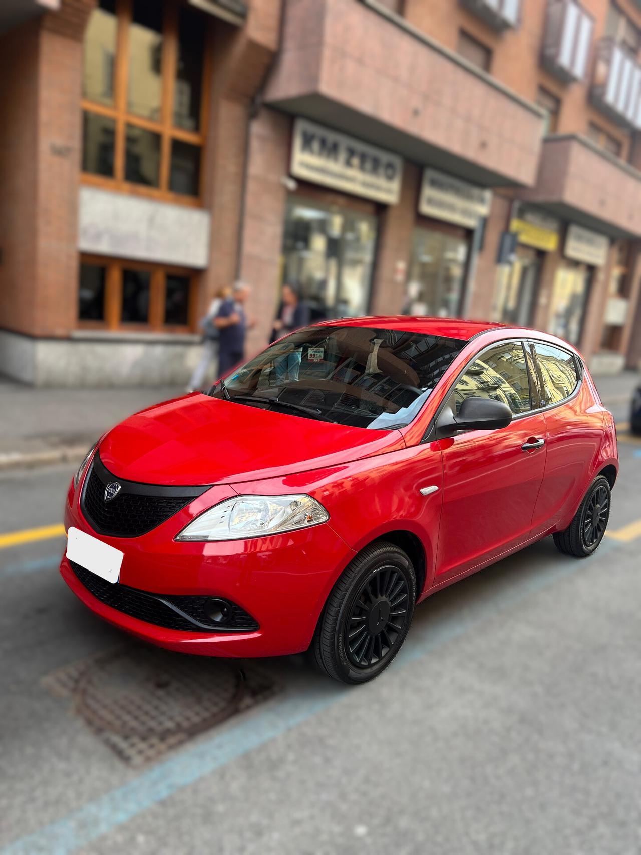 Lancia Ypsilon 1.2 69 CV 5 porte