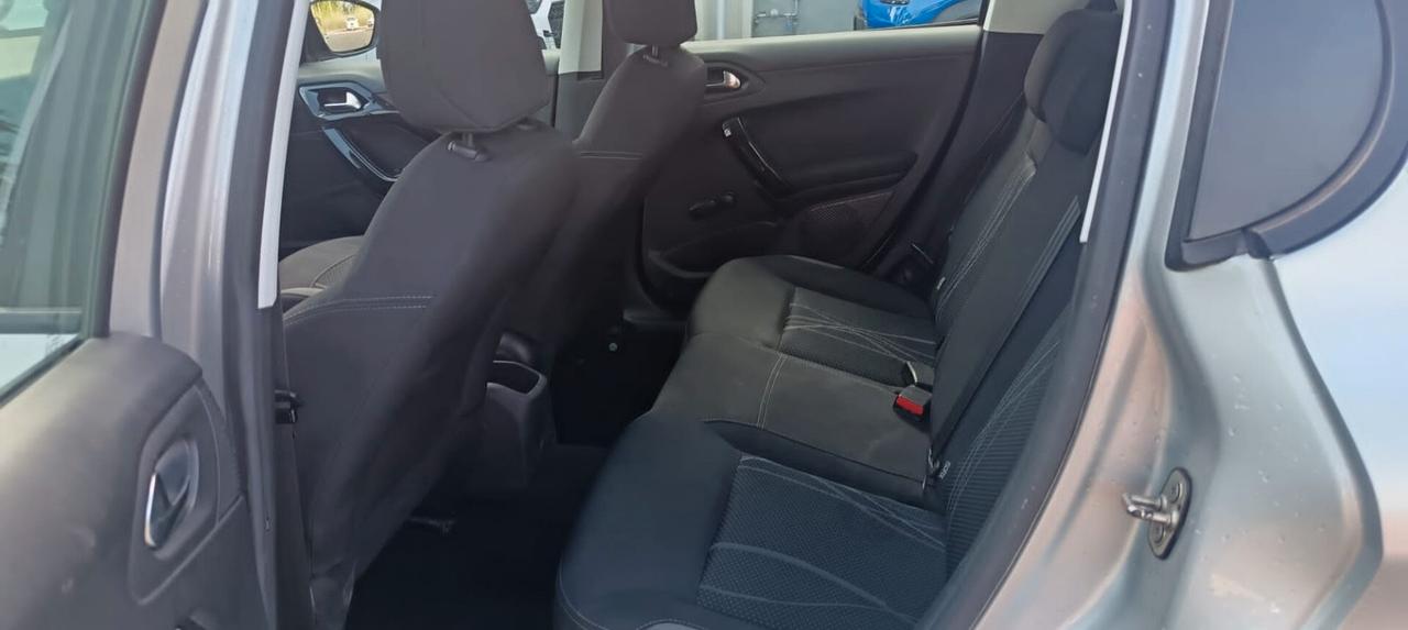 Peugeot 1.4 HDi 68 CV 5 porte Allure