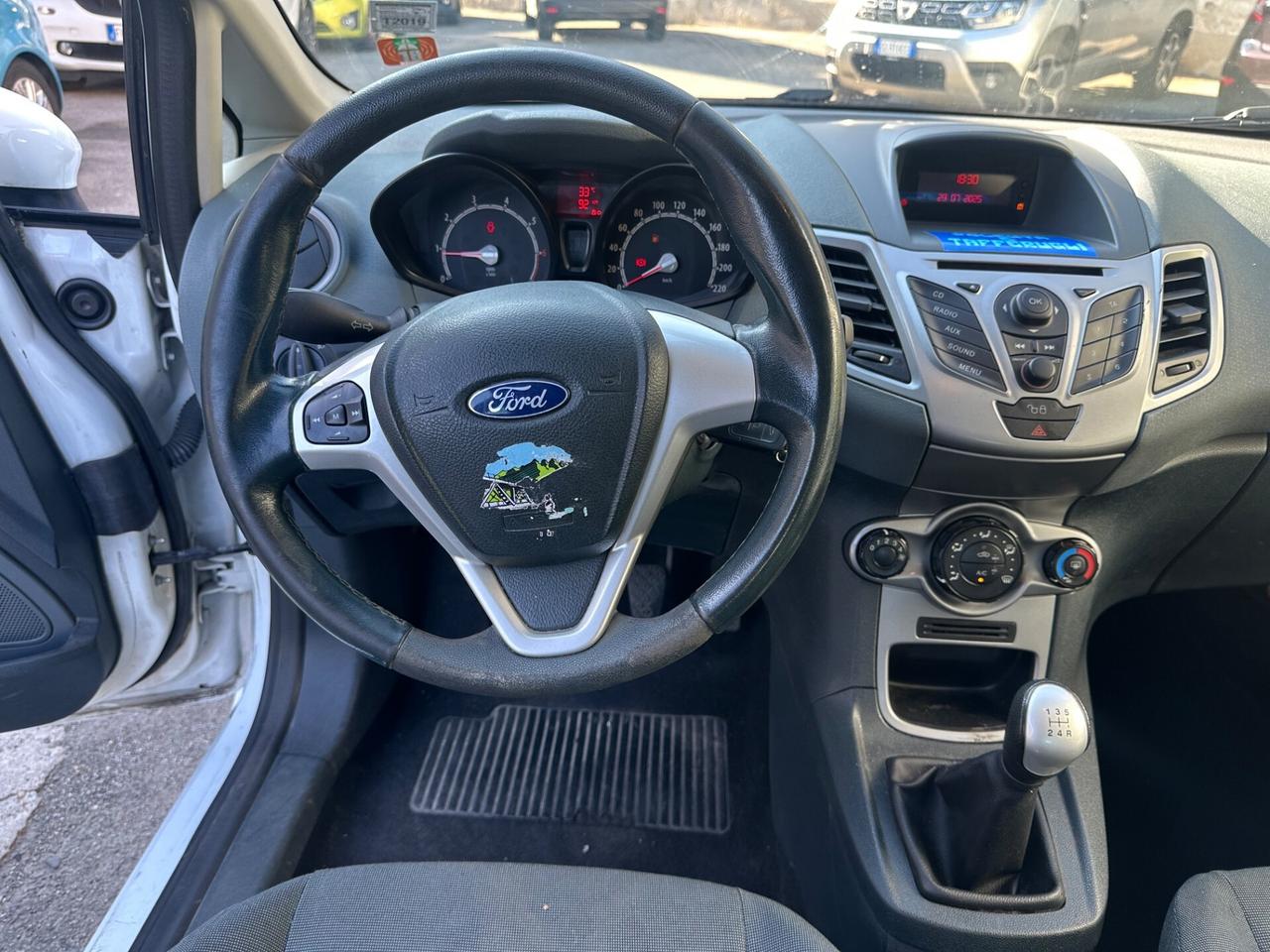 Ford Fiesta 1.2 82CV BENZINA EURO 5 NEOPATENTATI