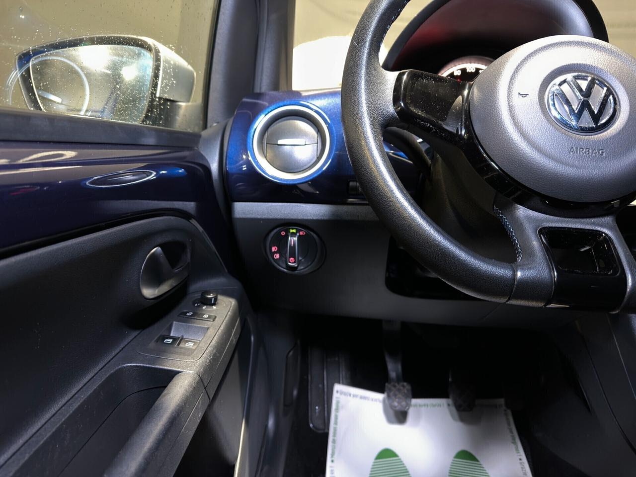 Volkswagen up! 1.0 5p. move