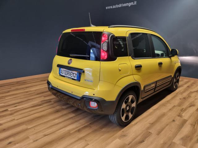 FIAT Panda 1.0 FireFly S&S Hybrid Pandina CROSS