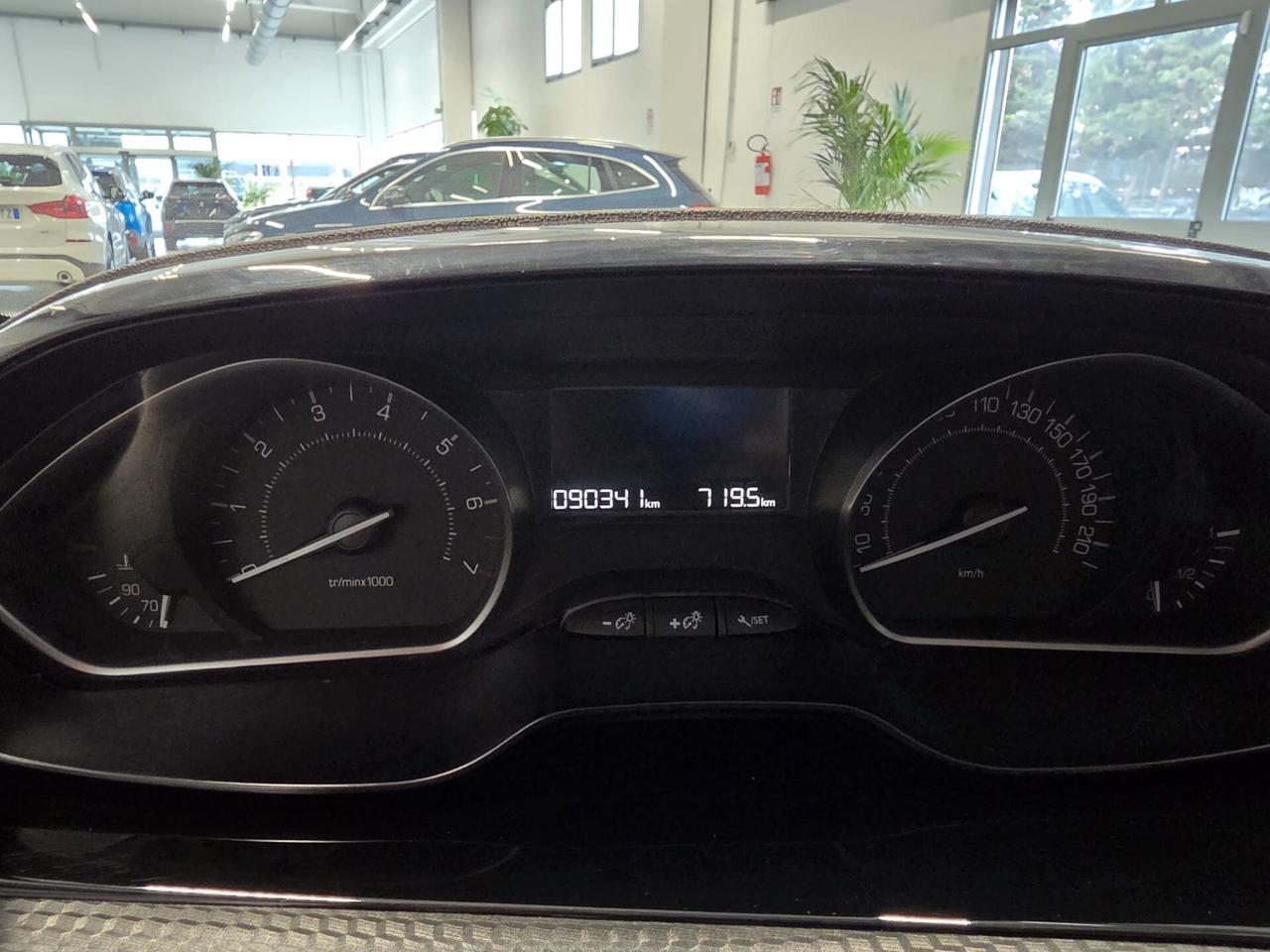 Peugeot 2008 PureTech 82 Allure