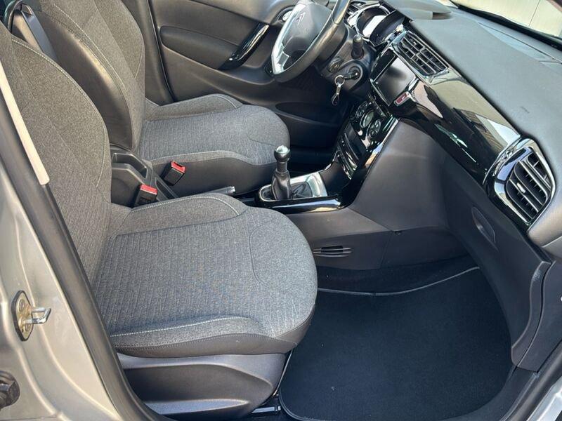 Citroën C3 C3 1.2 puretech Monna Lisa (exclusive) 82cv my16