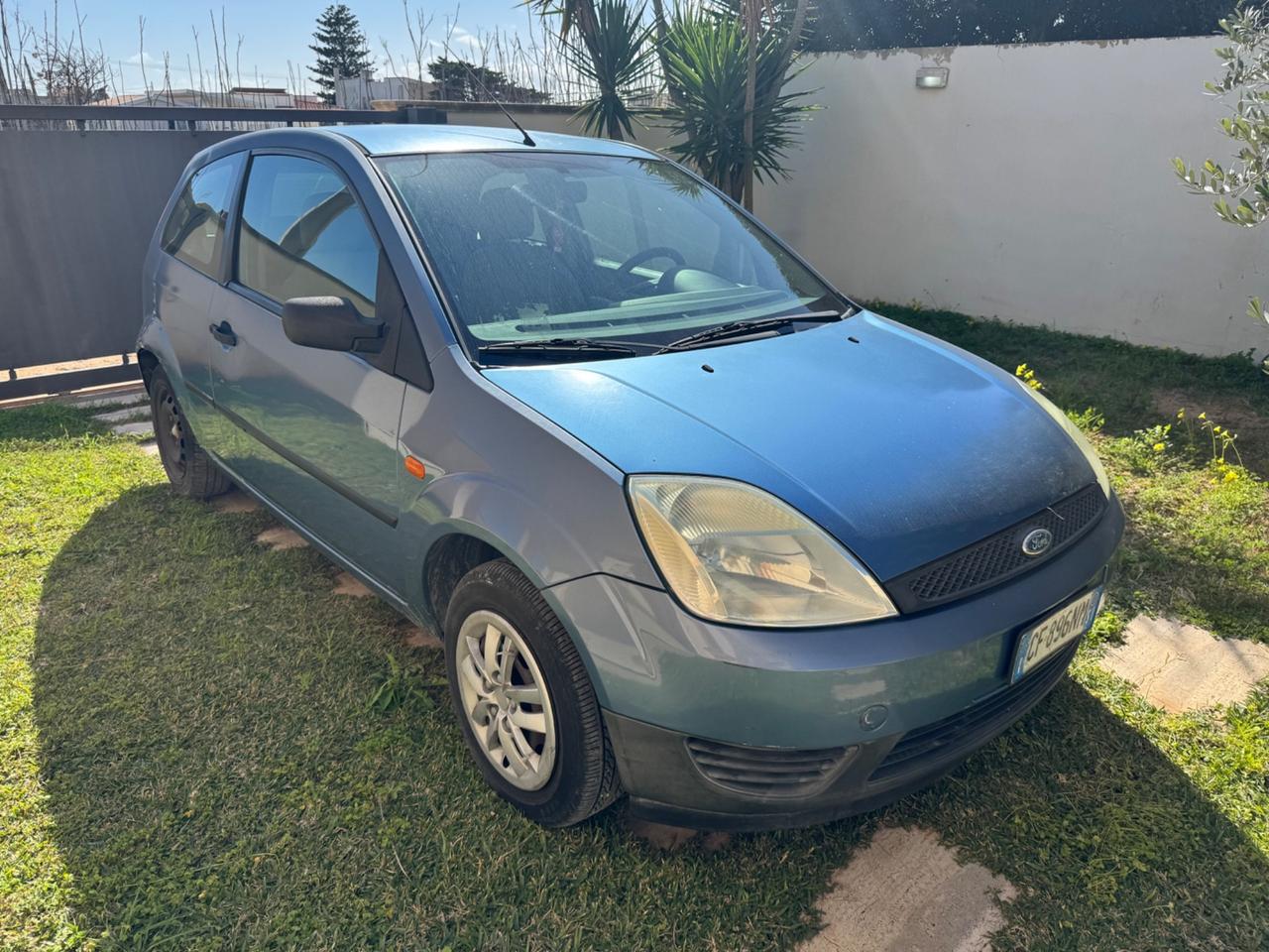 Ford Fiesta 1.2 16V 3p. Ambiente