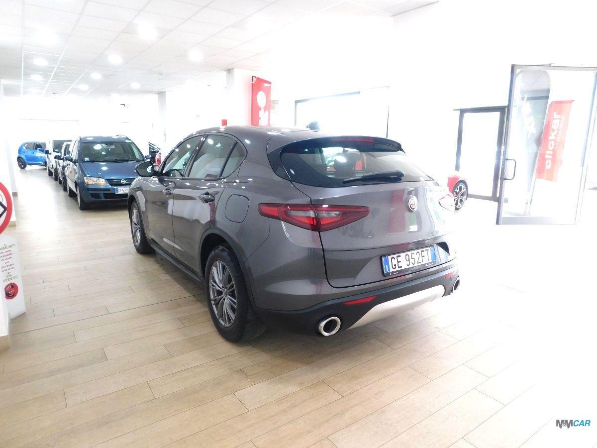 ALFA ROMEO - Stelvio - 2.2 T.diesel 160CV AT8 RWD Bus.
