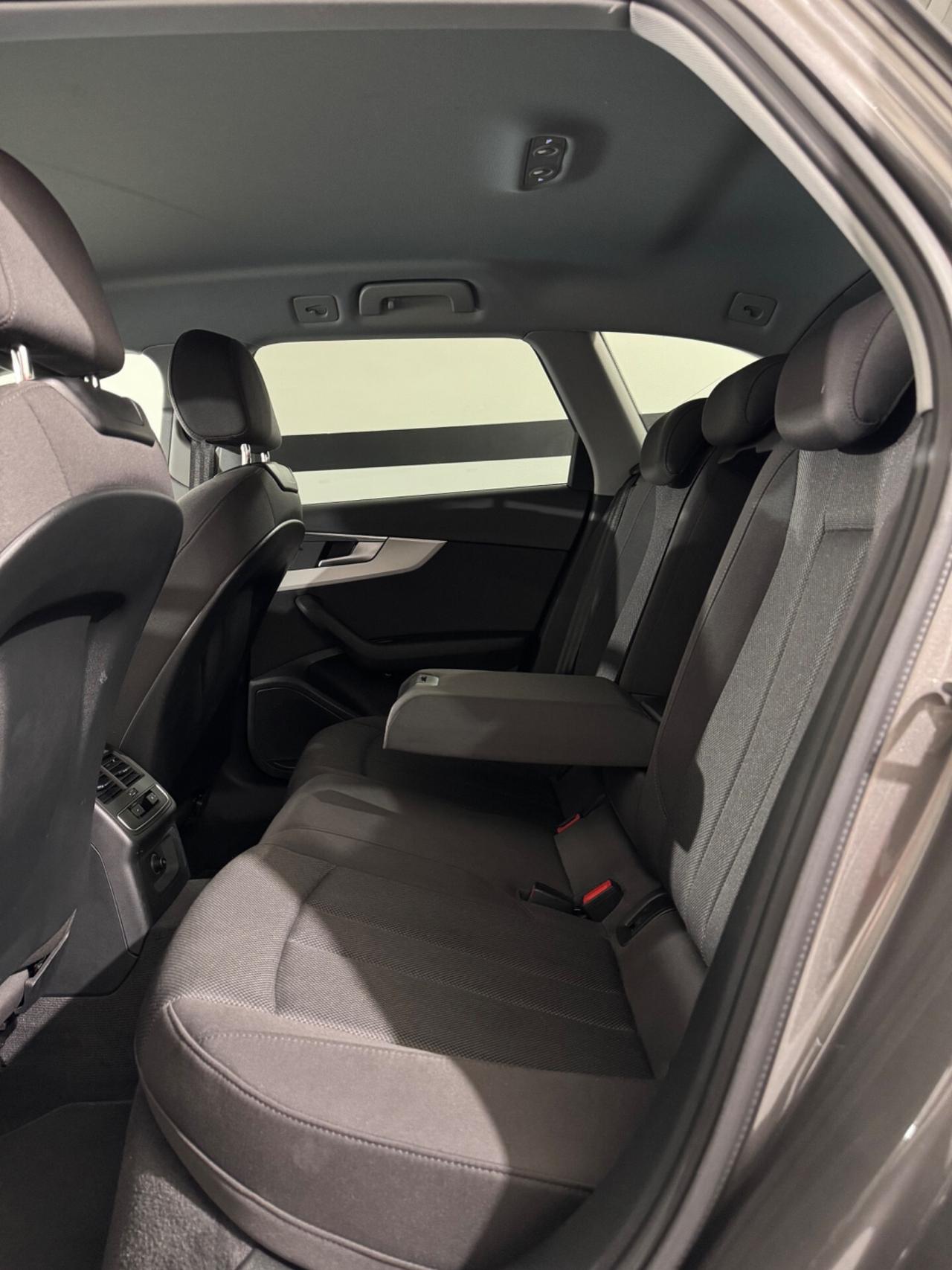 Audi A4 Avant 40 TFSI quattro S tronic Advanced