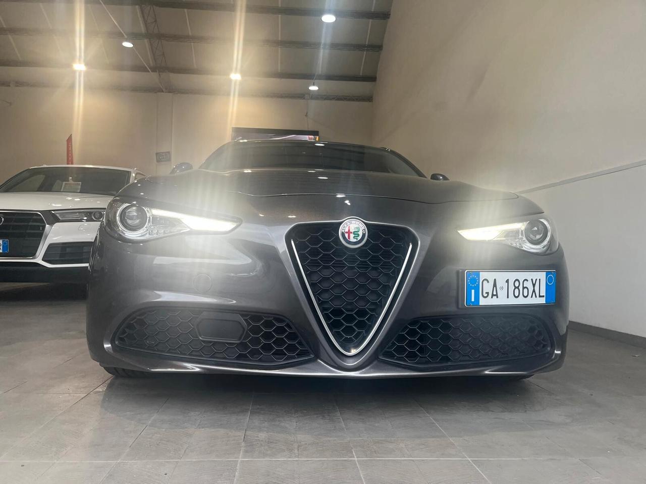 ALFA ROMEO GIULIA 2.2 T AT8 03/2020 64MILAKM UNICOPROPRIETARIO