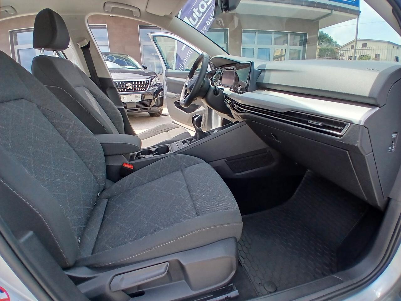 Volkswagen Golf 8 2.0 TDI 115CV 2020