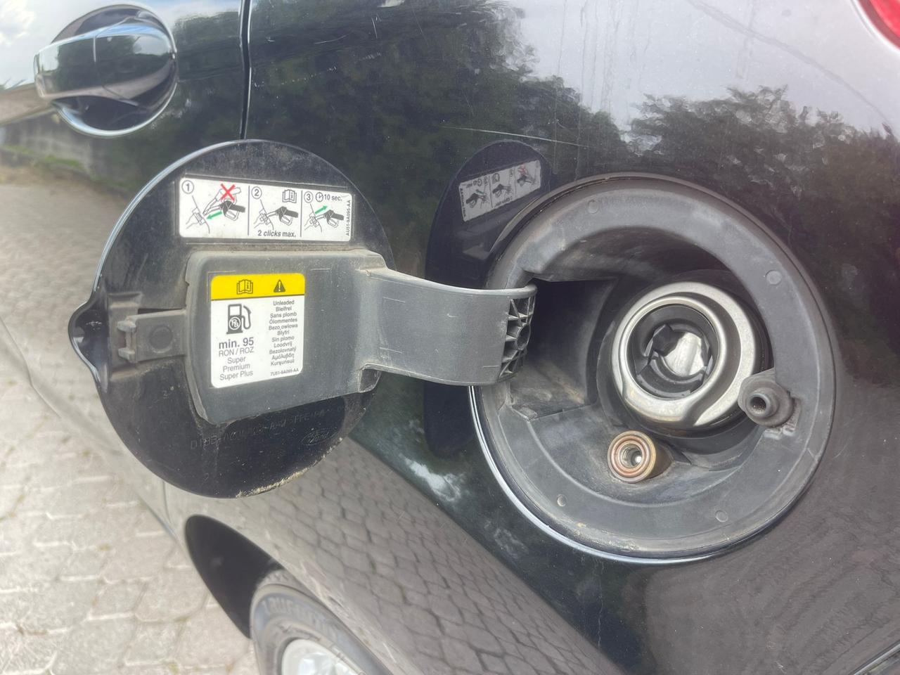 Ford Fiesta 1.4 5p. Bz.- GPL Titanium
