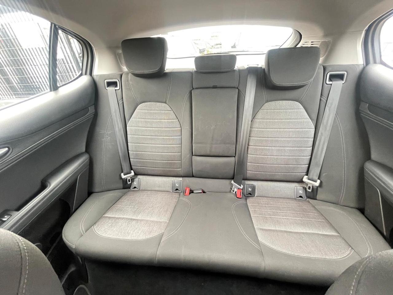 Alfa Romeo Stelvio 2.2 Turbodiesel 180 CV AT8 RWD Executive