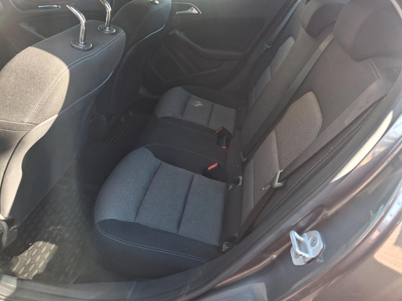 Mercedes-benz GLA 180 d Automatic Executive