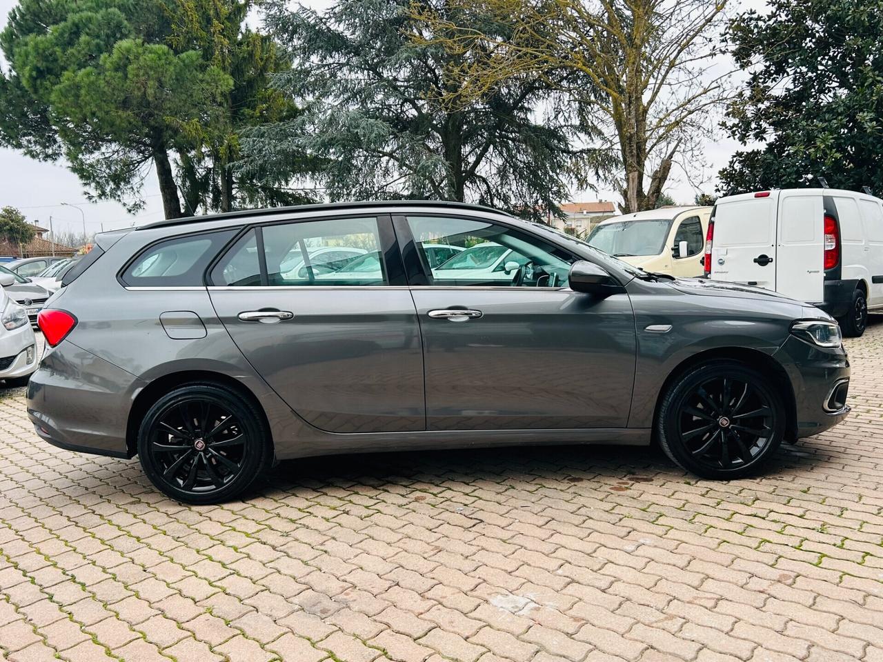 Fiat Tipo 1.6 Mjt S&S SW Lounge