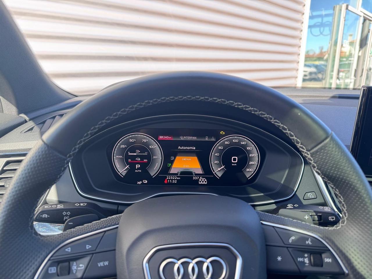 AUDI Q5 50 TFSIe S-TRONIC QUATTRO IDENTITY BLACK