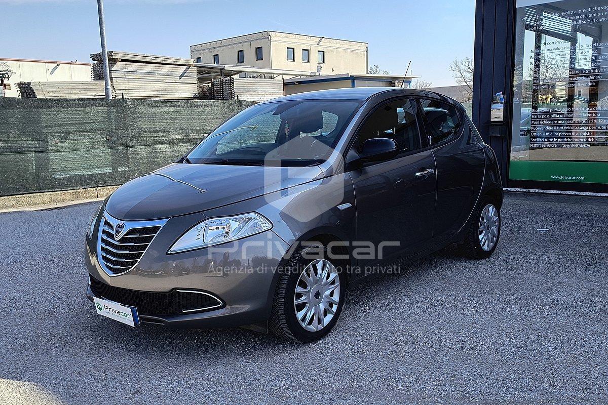 LANCIA Ypsilon 1.2 69 CV 5 porte Gold