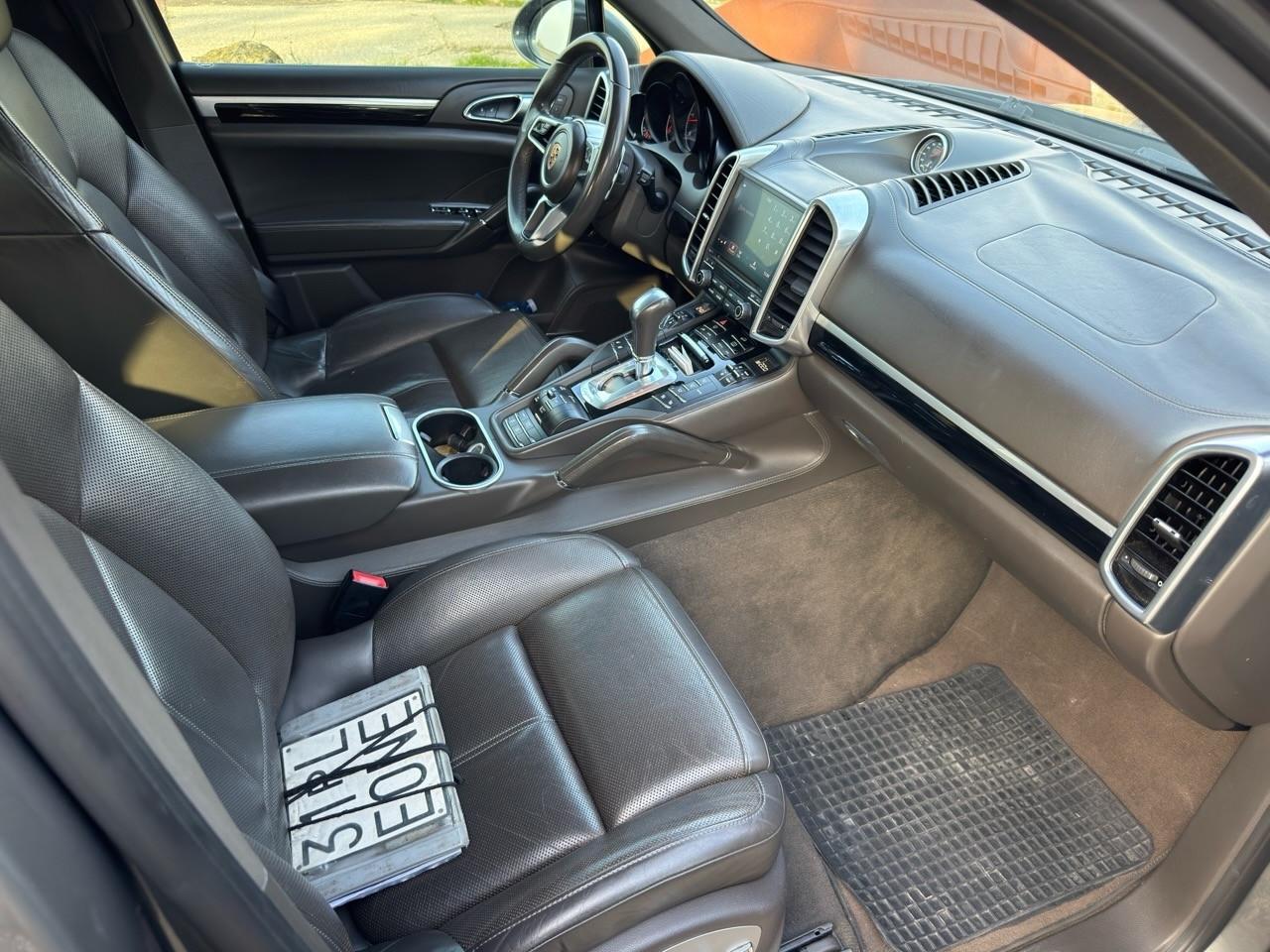 Porsche Cayenne Cayenne 3.0 Platinum Edition tiptronic ALLEST. GTS