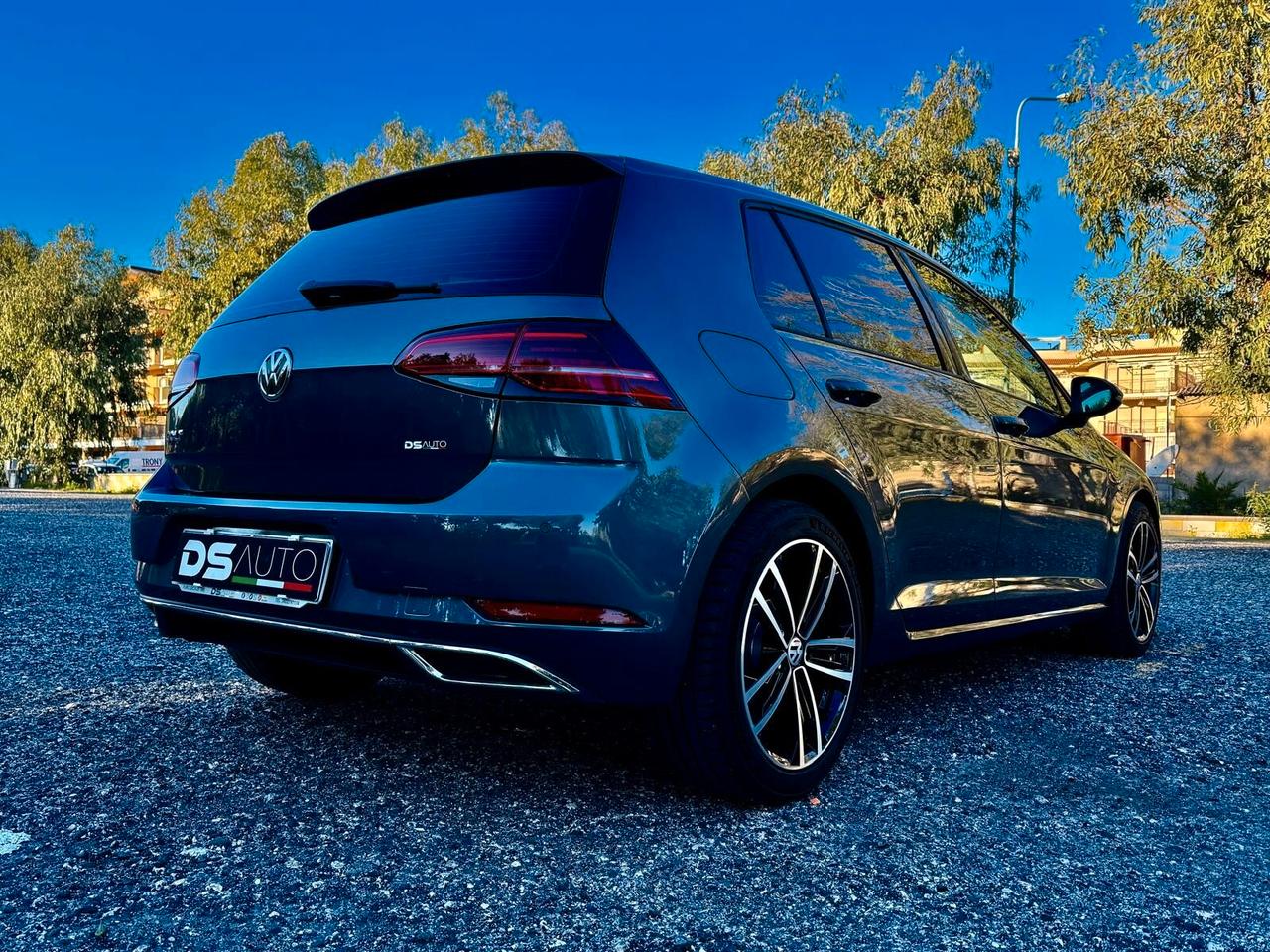 VOLKSWAGEN GOLF 1.6 TDI 115 CV DSG SPORT R LINE