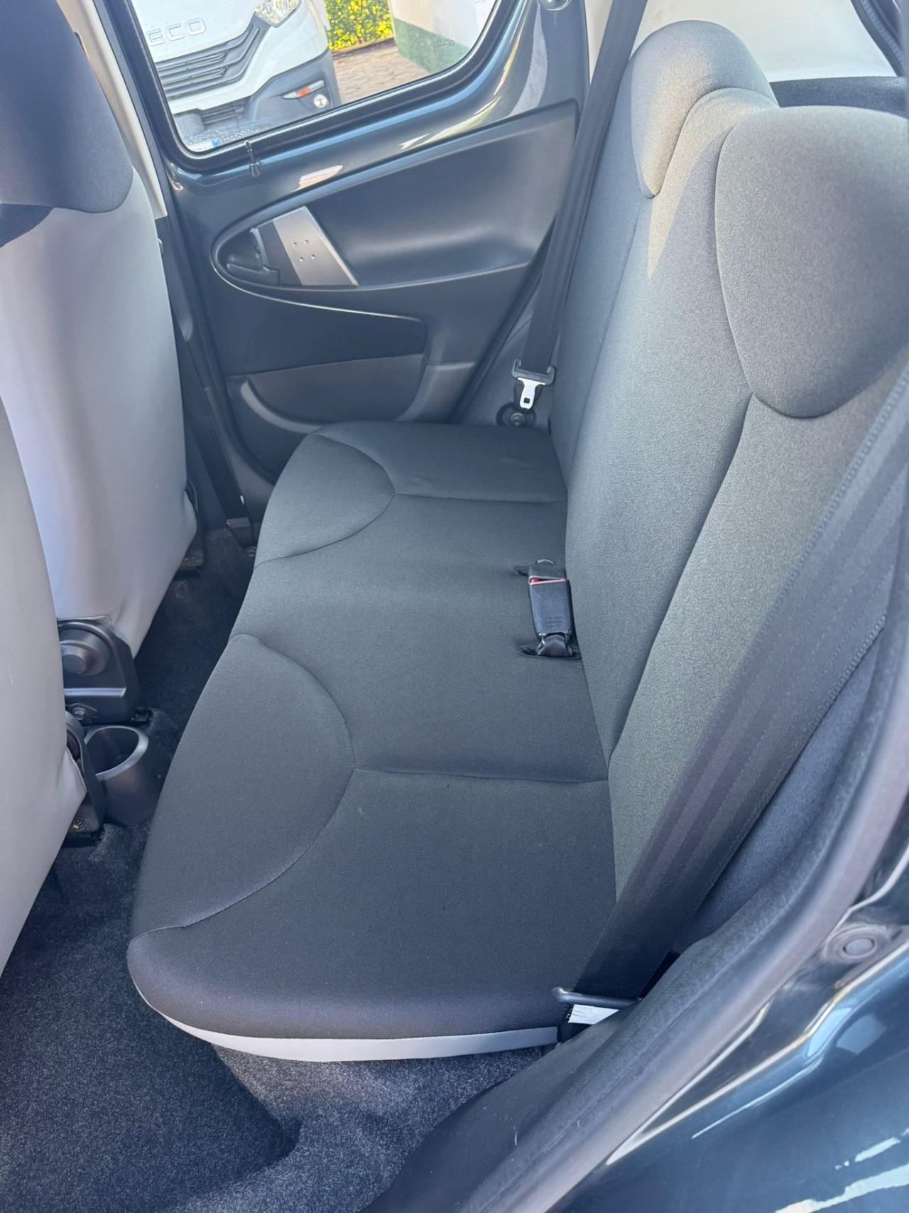 Toyota Aygo 1.0 12V VVT-i 5 cool soda Connect neopatentati