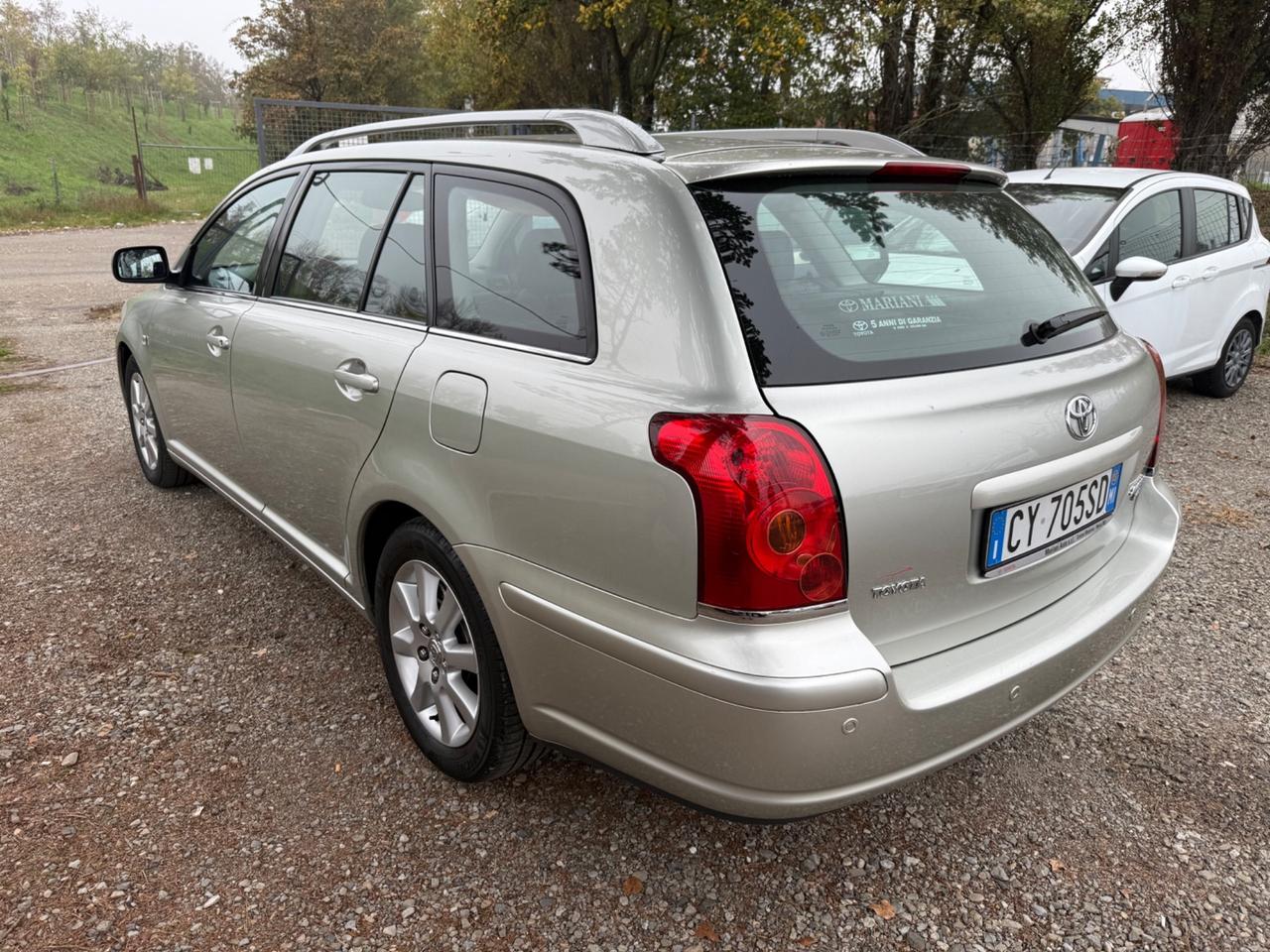 Toyota Avensis 2.0 D-4D Wagon Executive