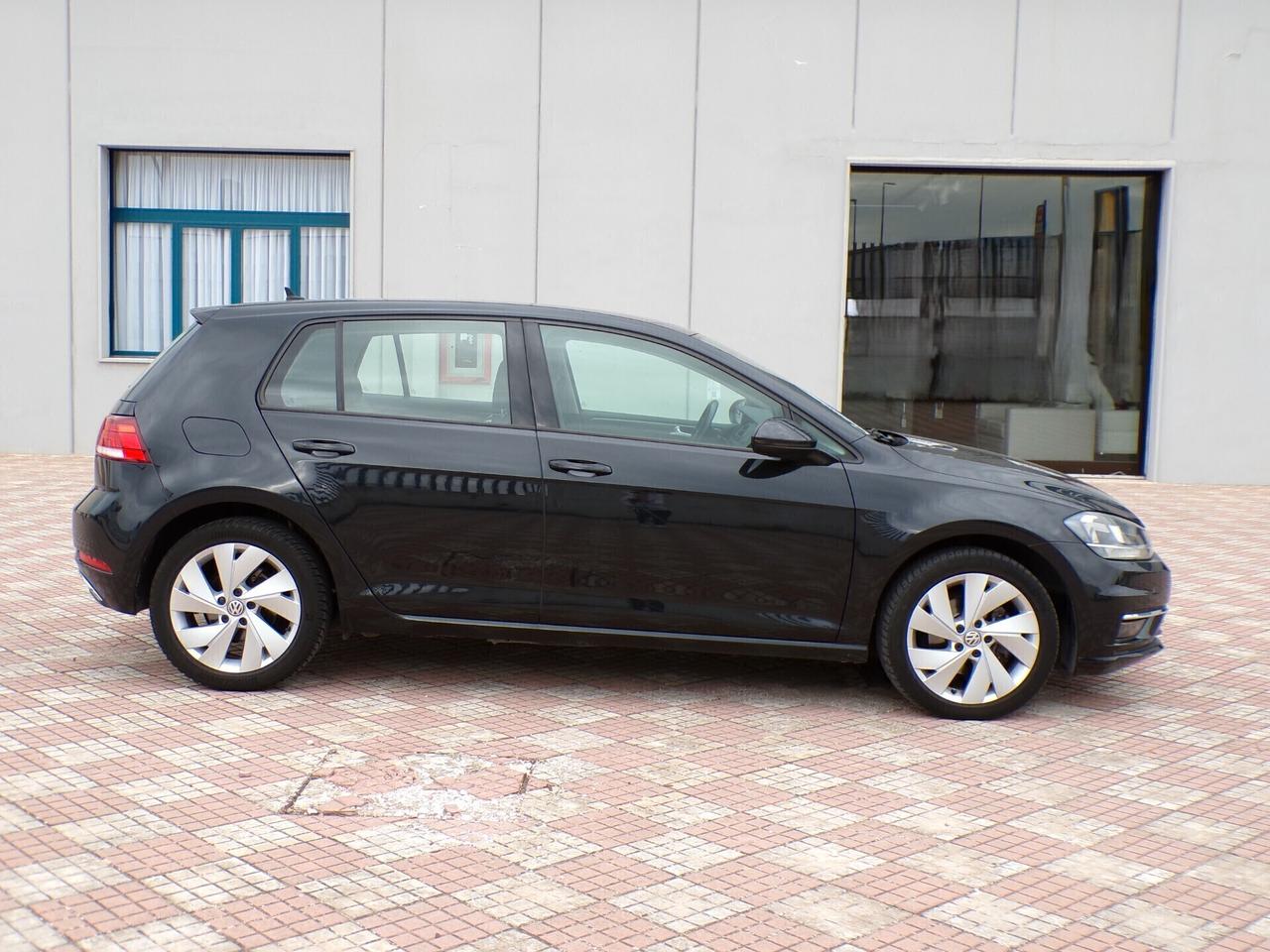 Volkswagen Golf Variant 1.6 TDI 115 CV DSG Highline BlueMotion Tech.