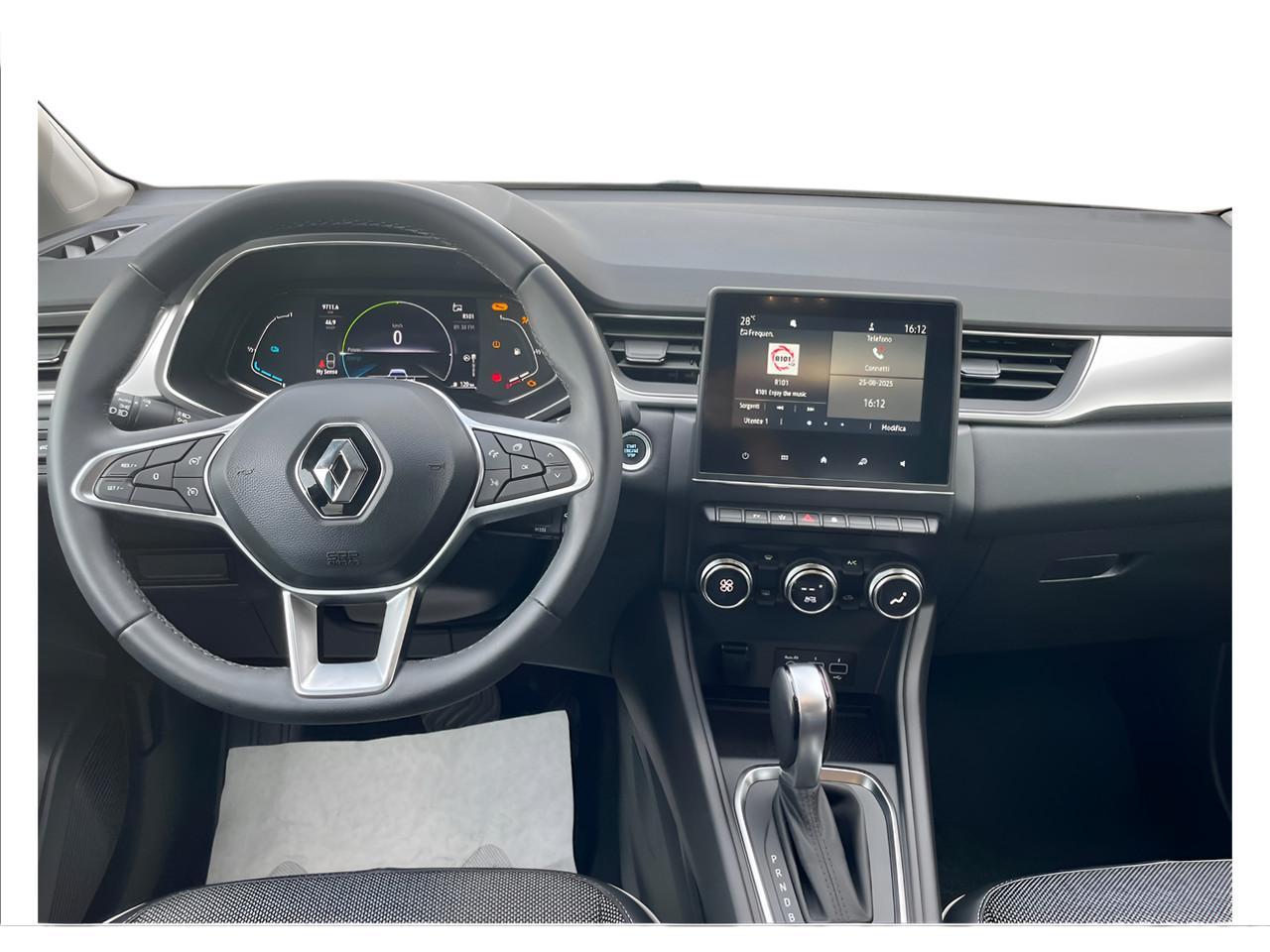 RENAULT Captur 1.6 E-Tech hybrid Intens 145cv auto