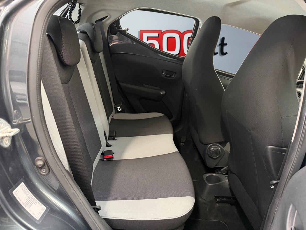 Toyota Aygo 5 Porte Aygo 5p 1.0 x-play my15