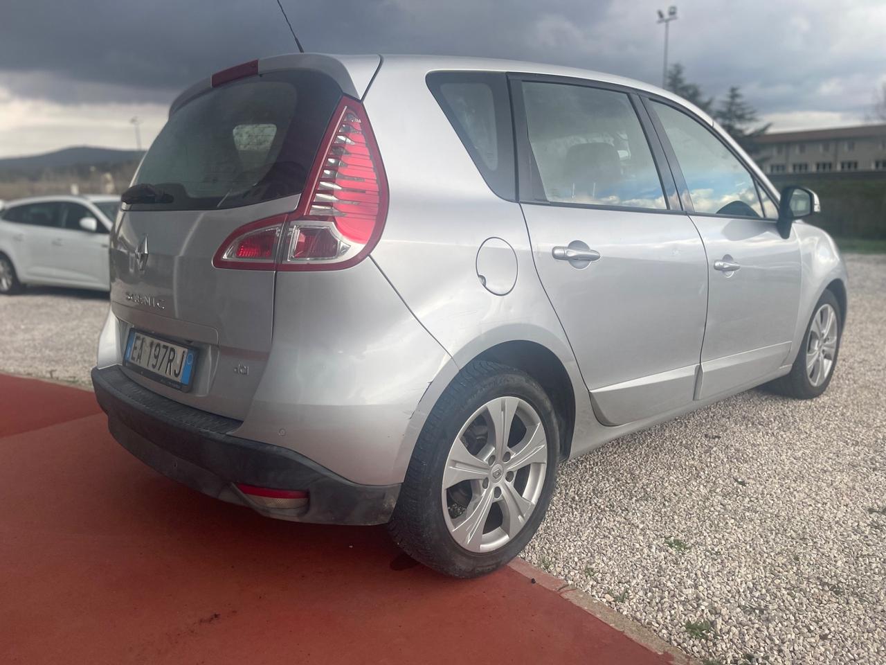 Renault Scenic Scénic X-Mod 1.5 dCi 110CV Luxe