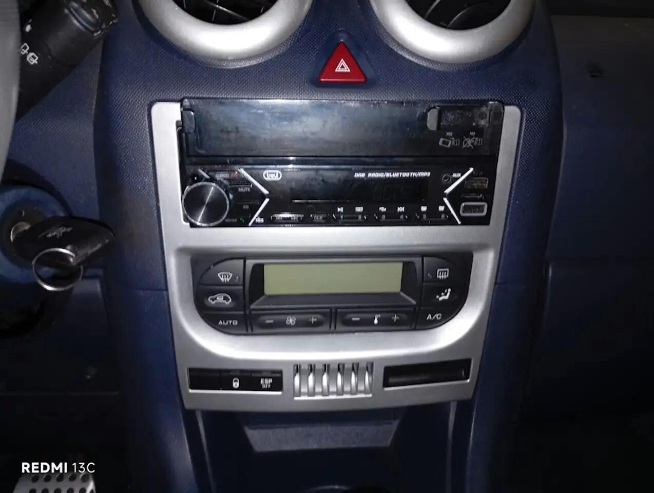 PEUGEOT 1007 DEL 2006 BENZINA CAMBIO AUTOMATICO