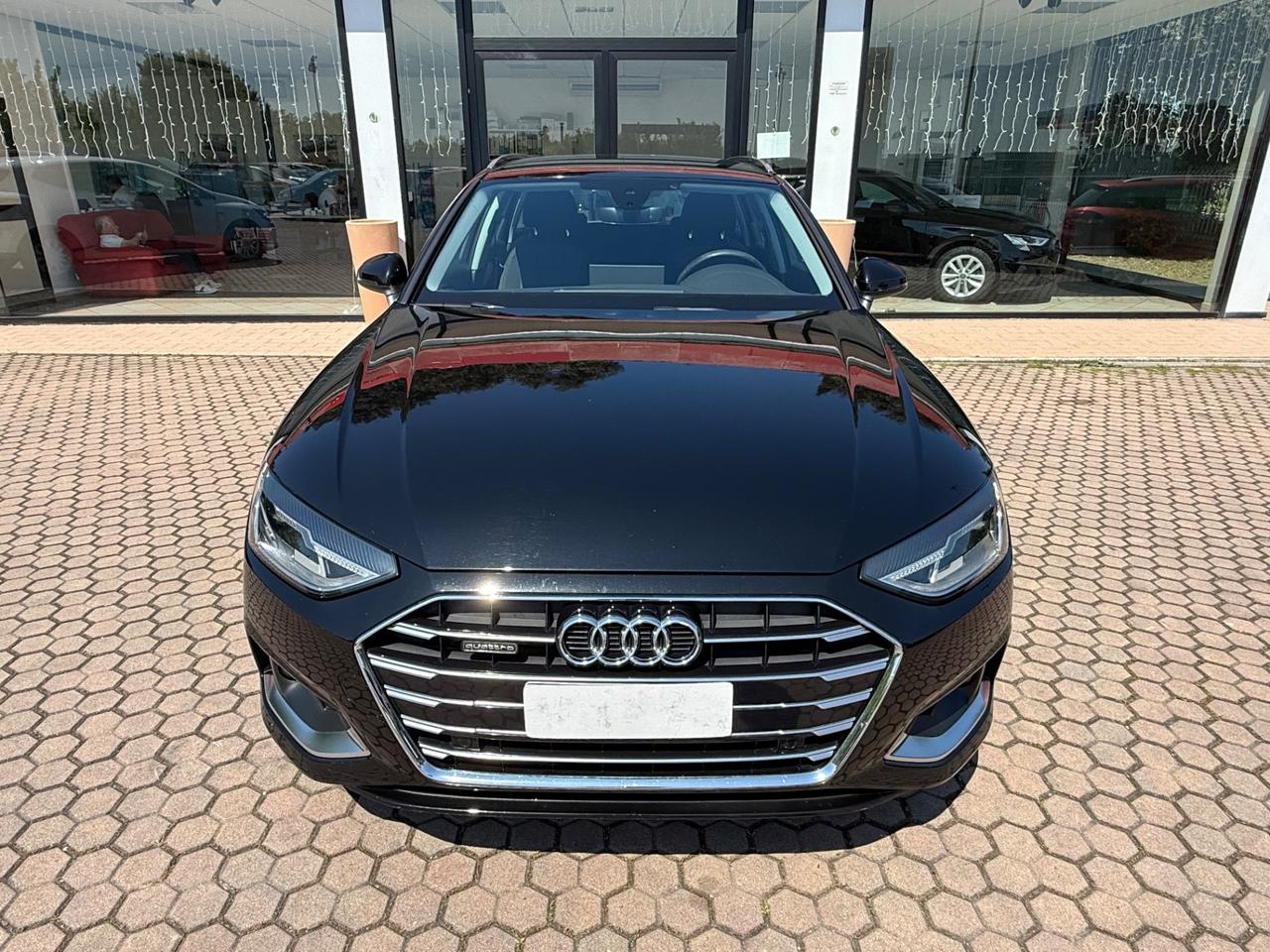 Audi A4 Avant 40 TDI quattro S tronic Business Advanced
