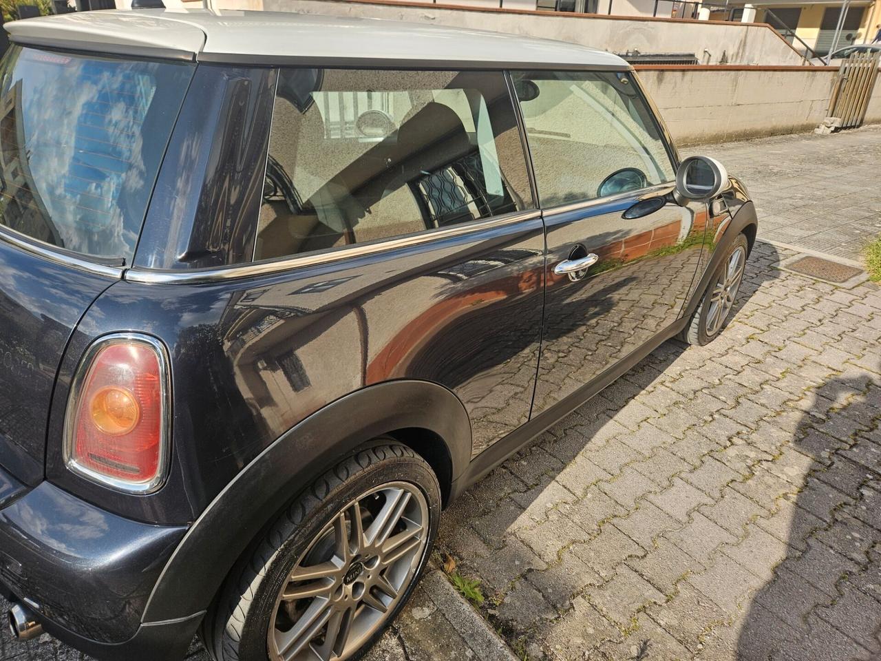 Mini Mini 1.6 16V Cooper D