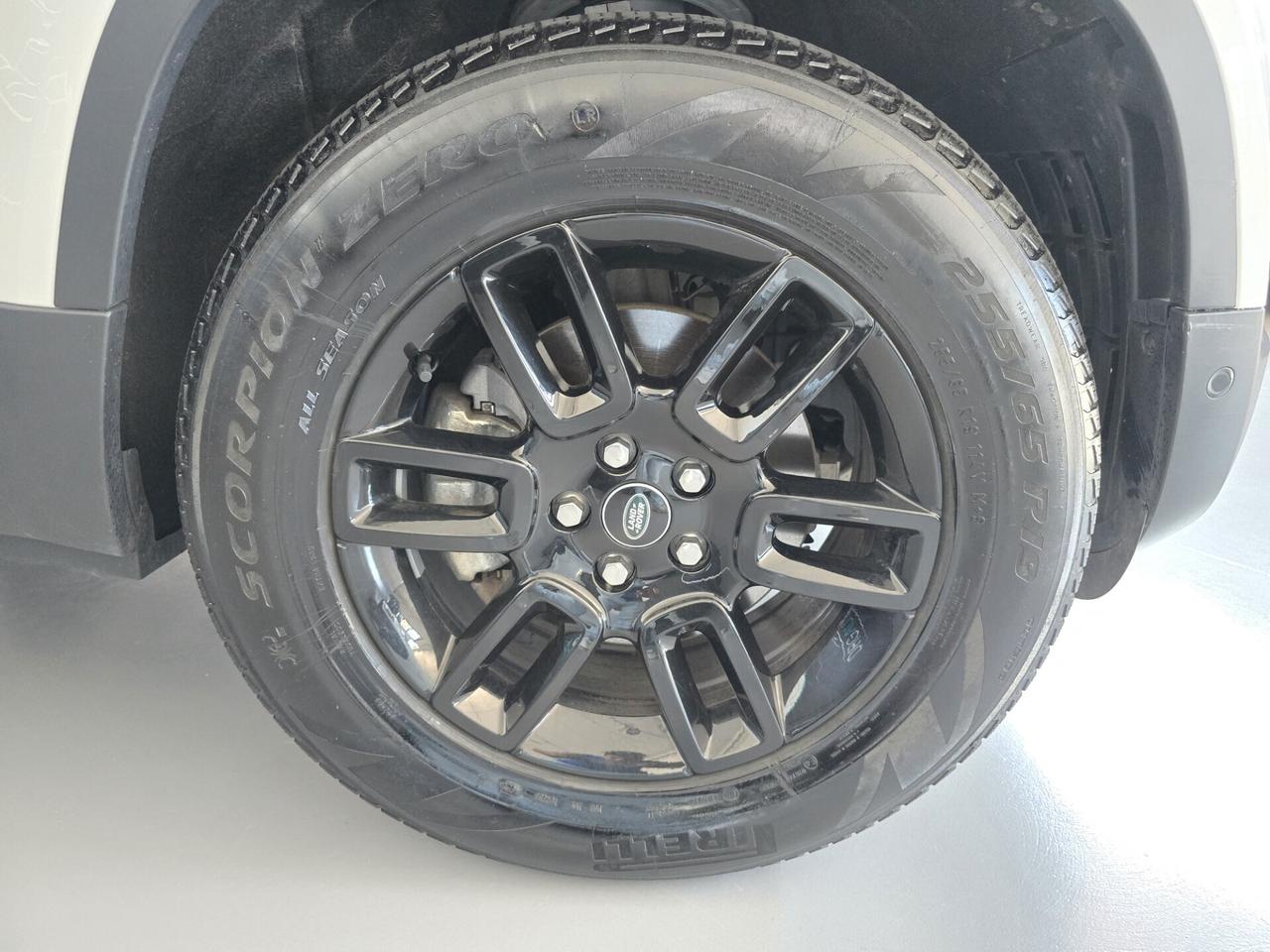 Land Rover Defender 110 3.0D I6 200 CV AWD Auto SE