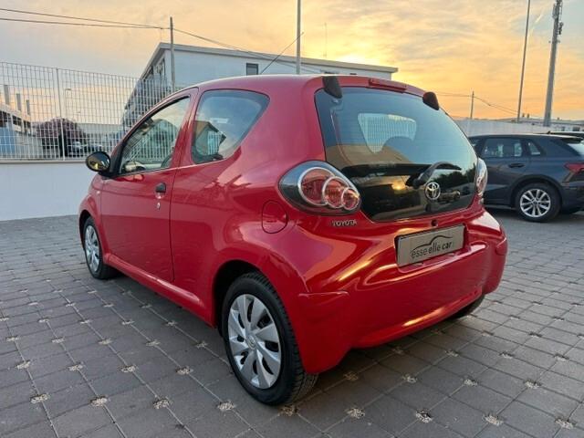 Toyota Aygo 1.0 12V VVT-i 3 porte Active 2012