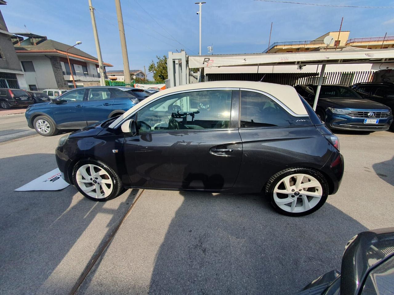 CONCESSIONARIA RR CARS : Opel Adam 1.2 70 CV White/Black Link