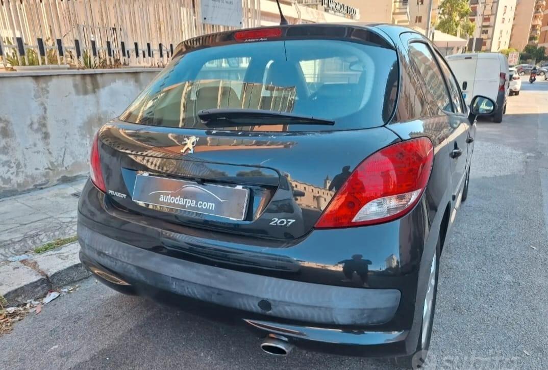 Peugeot 207 1.6 8V HDi 93CV 5p. Allure