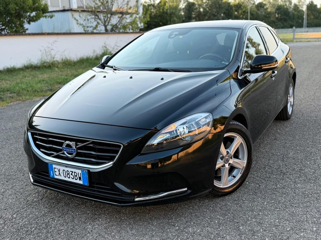VOLVO V40 1.6 DIESEL CAMBIO AUTOMATICO