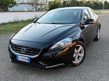 VOLVO V40 1.6 CAMBIO AUTOMATICO PER DISABILI