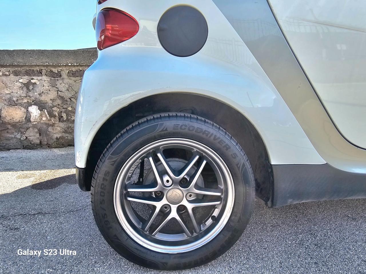 Smart ForTwo 1000 62 kW coupé passion