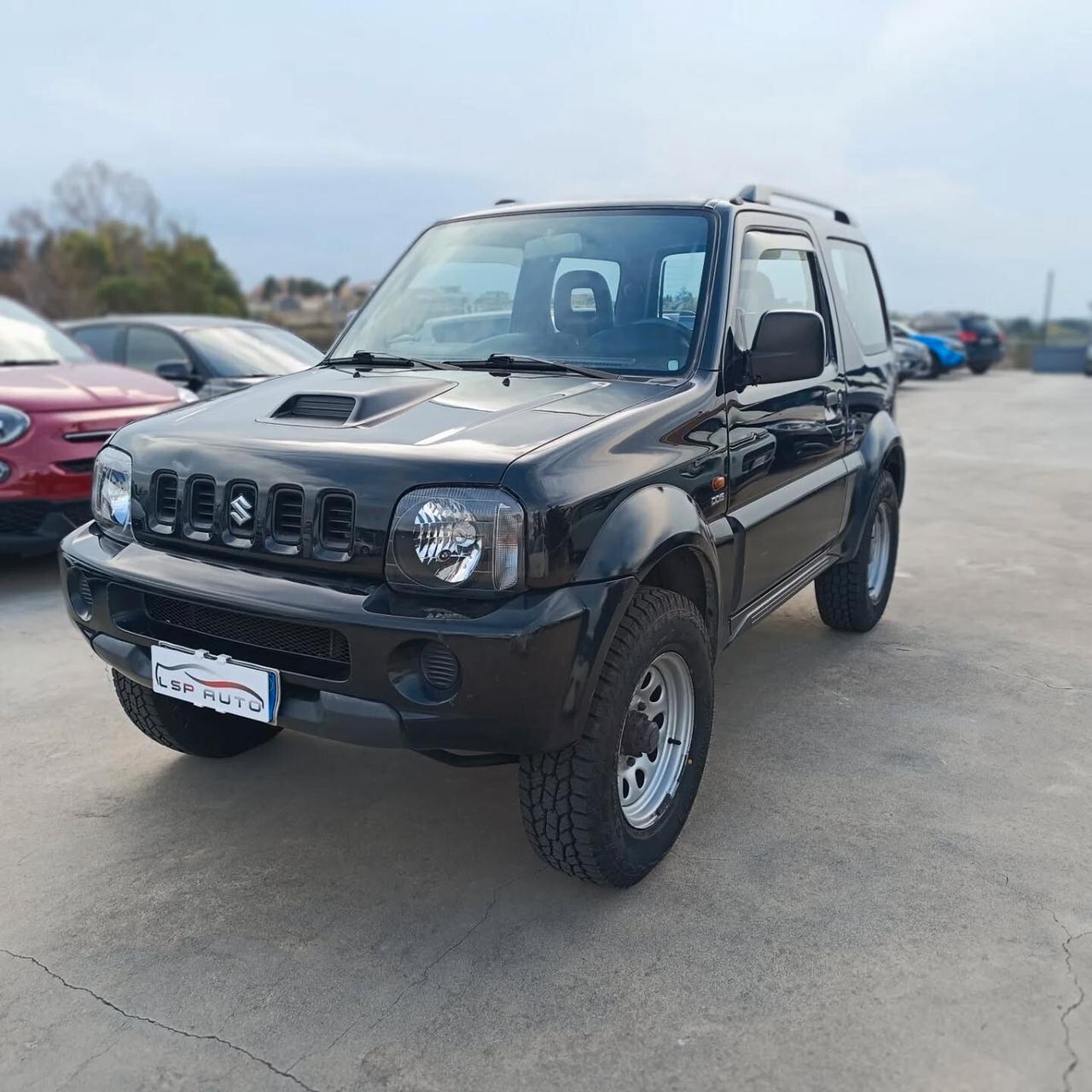 Suzuki Jimny 1.5 DDiS INTROVABILE PARI CARATTERISTICHE