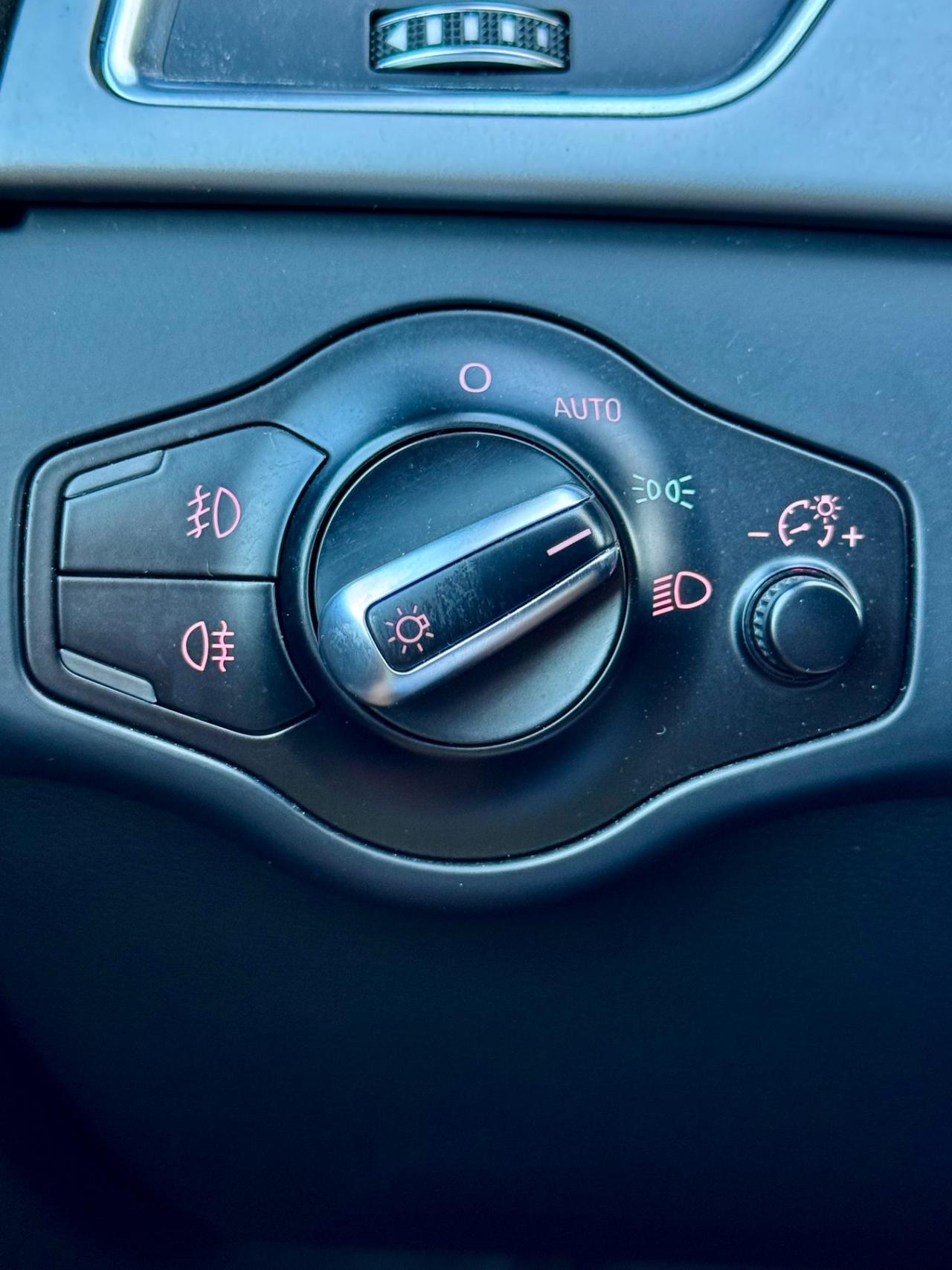 Audi A4 Avant 2.0 TDI 177 CV quattro S tronic edition