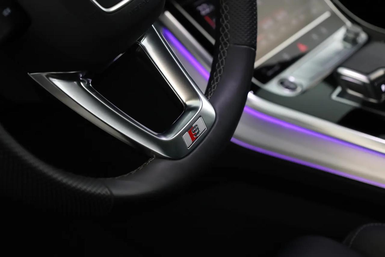 Audi Q8 3.0 tdi mhev S line edition quattro 286cv tiptronic