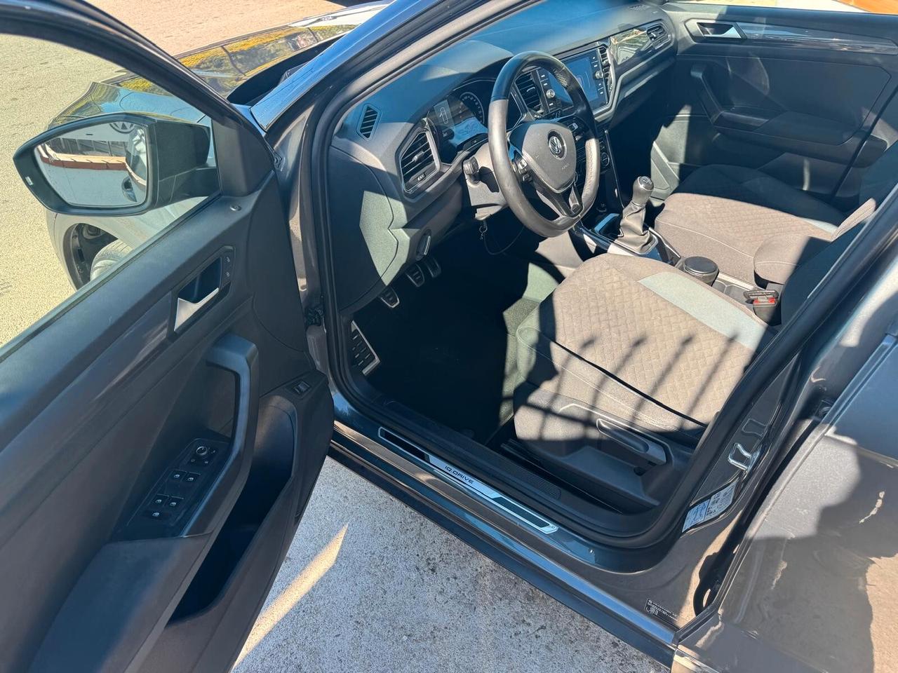 Volkswagen T-Roc 1.6 TDI Full Optional