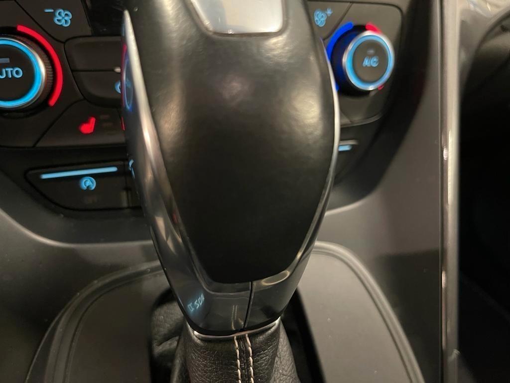 Ford Kuga VIGNALE 2.0 TDCI 4WD Powershift