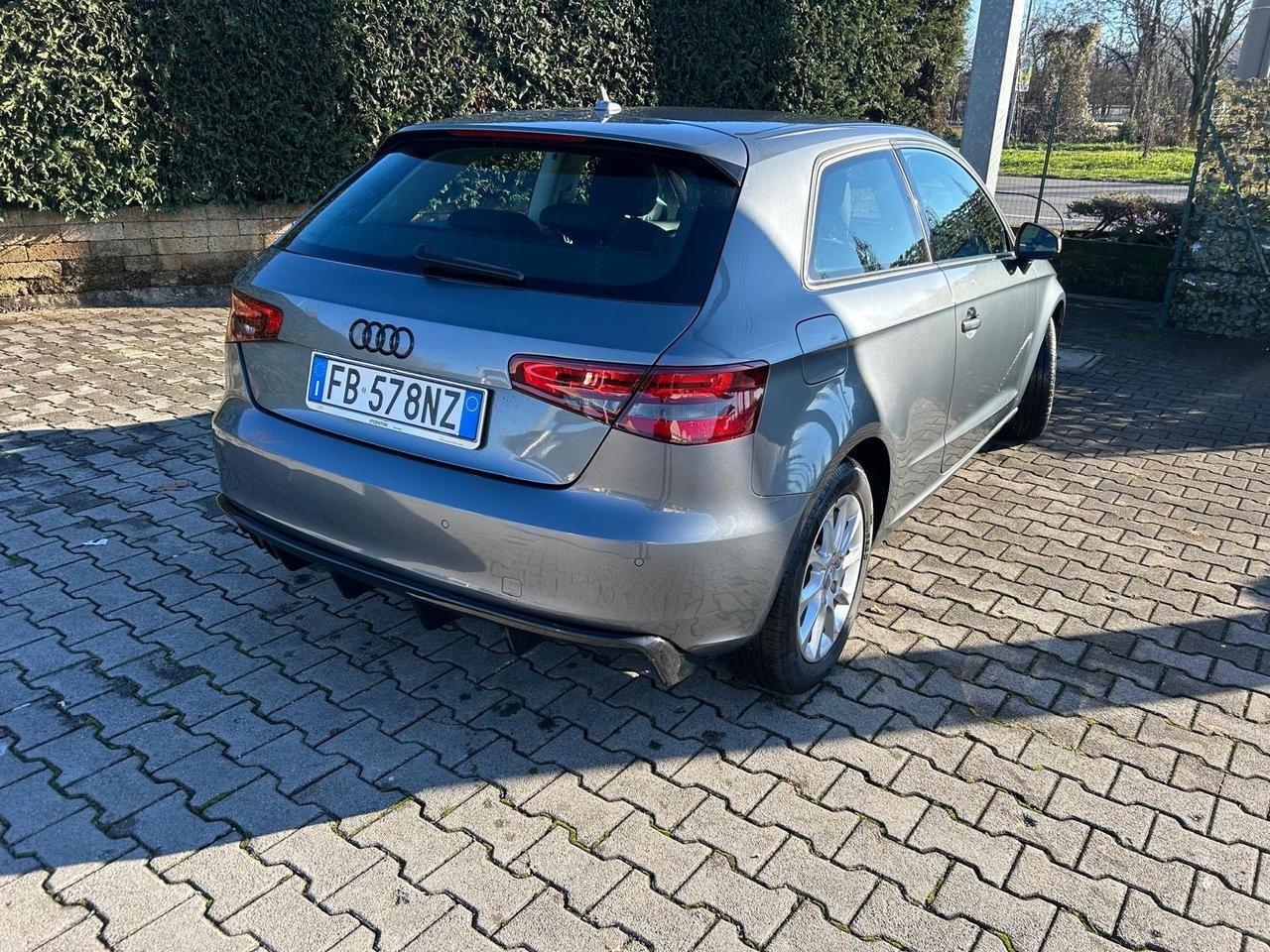Audi A3 Sedan 1.4 TFSI 125 CV Ambition