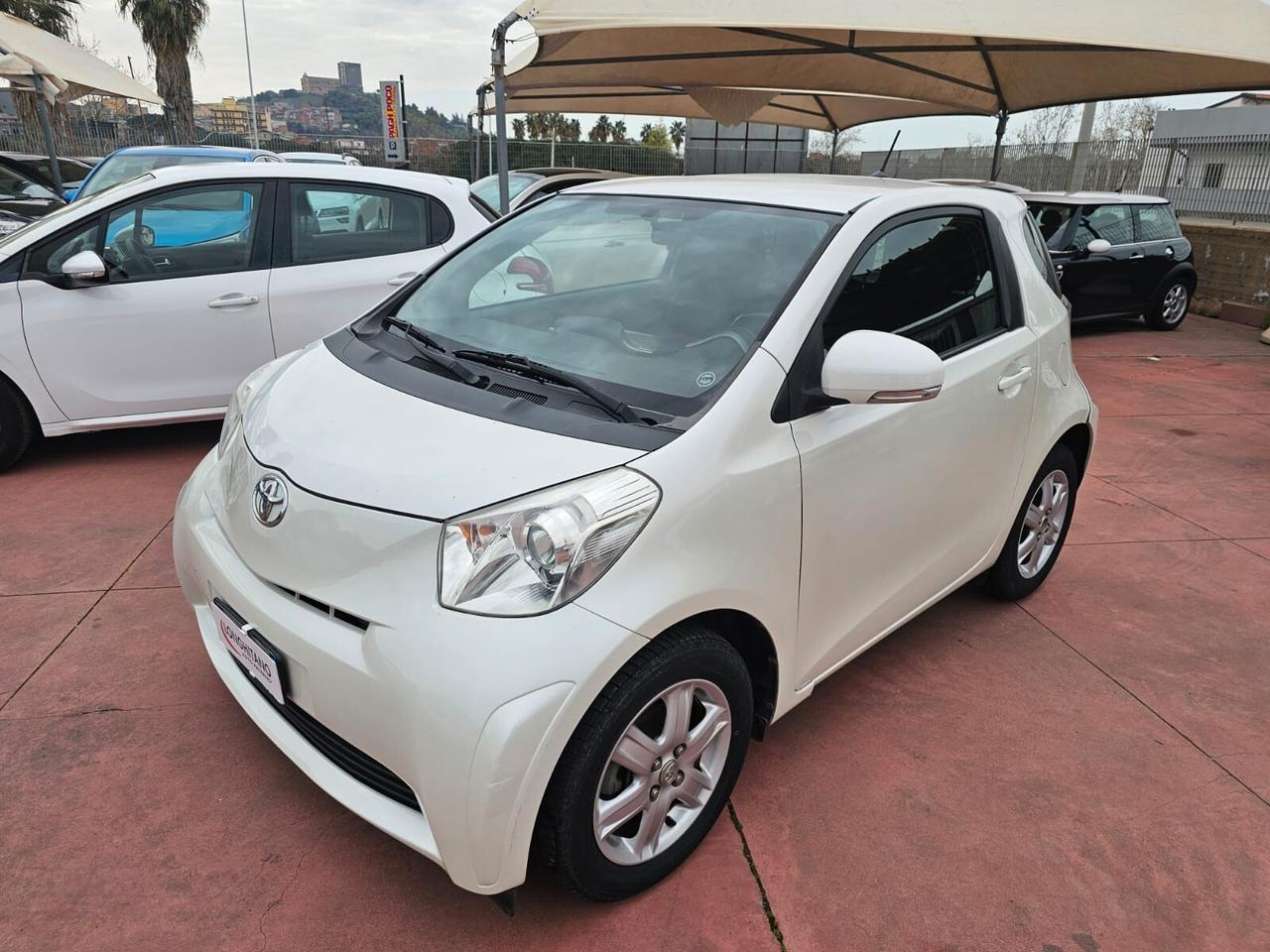 Toyota iQ 1.0